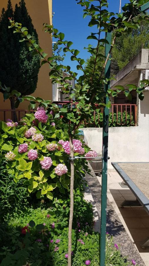 Apartmani Babic Dugi Rat Exterior photo